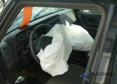 2001 Jeep Cherokee z USA, uszkodzony, nr VIN 1J4FF48S91L618756